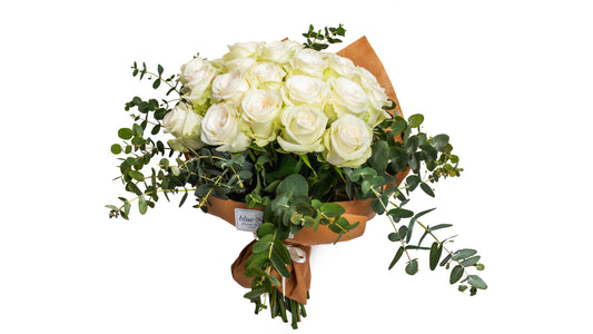 Bouquet Of White Fresh Roses Round - BG Flowers